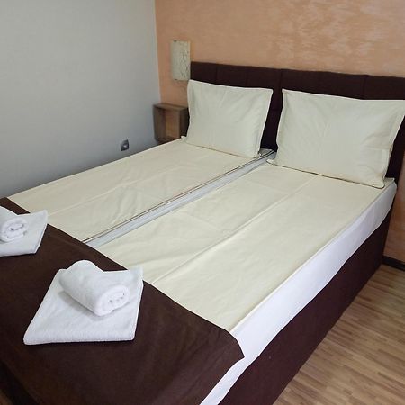 Fantasy Apartaments And Studios Avenue Комплекс Фантазия Хисаря Bilik gambar