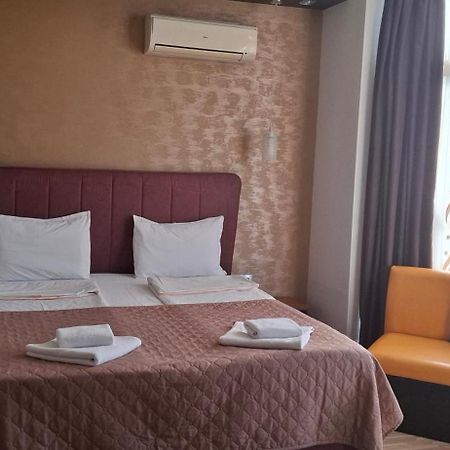 Fantasy Apartaments And Studios Avenue Комплекс Фантазия Хисаря Luaran gambar