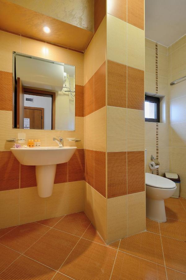 Fantasy Apartaments And Studios Avenue Комплекс Фантазия Хисаря Luaran gambar