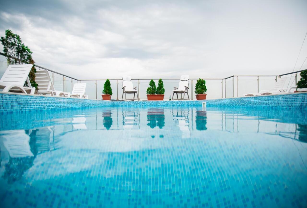 Fantasy Apartaments And Studios Avenue Комплекс Фантазия Хисаря Luaran gambar